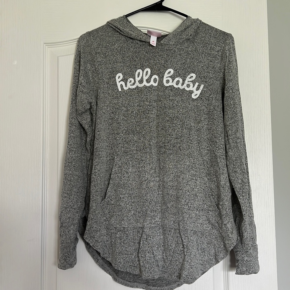 Hooded maternity hello baby shirt